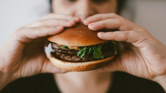 Fleischverzicht & Gesundheit: Das passiert, wenn du aufhörst Fleisch zu essen Fleischverzicht & Gesundheit: Das passiert, wenn du aufhörst Fleisch zu essen