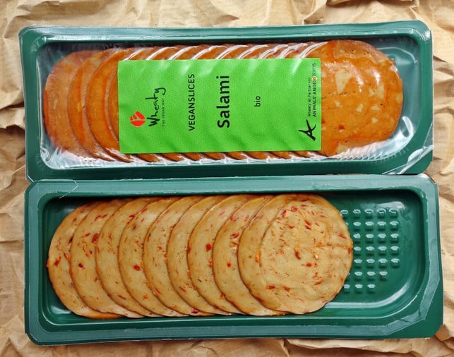 Wheaty Veganslices Salami und Paprikalyoner Wheaty Veganslices Salami und Paprikalyoner