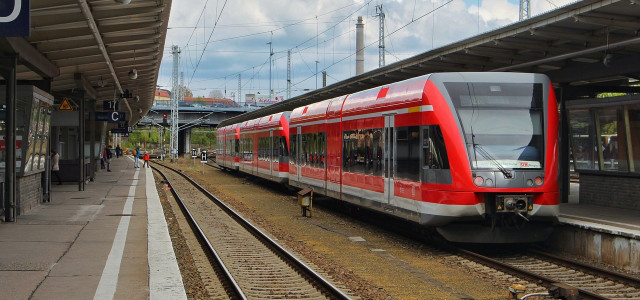 Die Deutsche Bahn arbeitet am Streckennetz - auch an Ostern