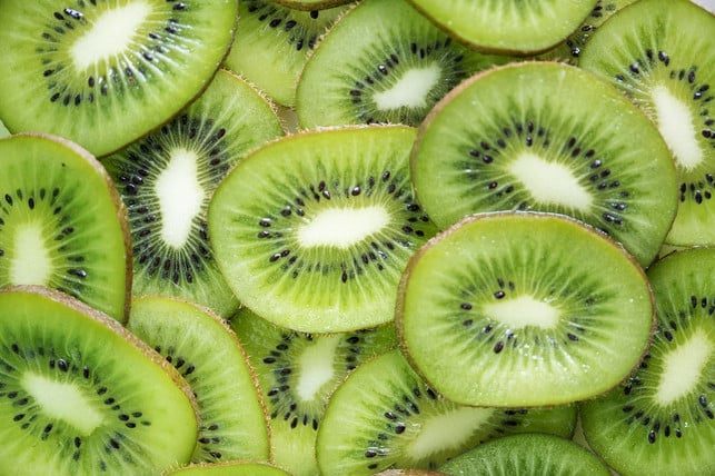 achte-beim-einkauf-auf-das-herkunftsland-leckere-cc0-pixabay-rawpixel-180616_download Achte beim Einkauf auf das Herkunftsland: Leckere Kiwis müssen keine langen Wege hinter sich haben.