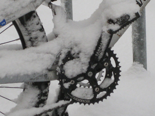 achte-im-winter-darauf-deine-kette-regelmaessig-zu-cc0-pixabay-hans-211124_download Achte im Winter darauf, deine Kette regelmäßig zu reinigen.