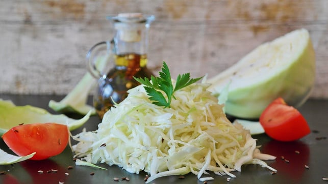 dein-weisskrautsalat-schmeckt-besonders-gut-mit-fru-cc0-pixabay-ritae-191205_download Dein Weißkrautsalat schmeckt besonders gut mit Fruchtessig.