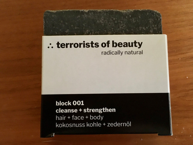 terrorists-of-beauty-die-schwarze-seife-martina-naumann-utopia-230515_download Terrorists of Beauty: Die schwarze Seife.