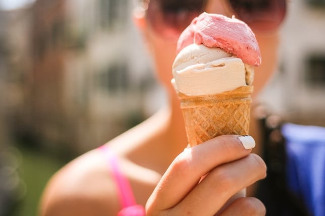 nimmst-du-dein-eis-in-einer-waffel-kannst-du-es-e-cco-pixabay-picjumbo_com-190513_download Nimmst du dein Eis in einer Waffel, kannst du es ebenso in vollen Zügen genießen und produzierst dabei keinerlei Abfälle!