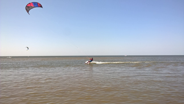 juist-tipps-fuer-outdoor-sportler-kitesurfen-sven-christian-schulz-utopia-180613_download Juist-Tipps für Outdoor-Sportler: Kitesurfen