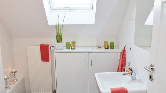 badezimmer-streichen-cc0-pixabay-cocoparisienne-180509 Badezimmer streichen