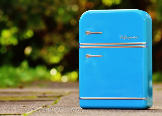 wenn-der-kuehlschrank-nicht-richtig-liegt-kann-das-cc0-pixabay-alexas_fotos-250417_download Wenn der Kühlschrank nicht richtig liegt, kann das an schiefen Stellfüßen liegen.