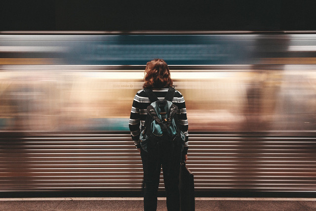 Meditating on the go can help you find relaxation in the hectic everyday life.