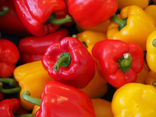 paprika-sind-die-hauptzutat-einer-peperonata-cc0-pixabay-hans-200222_download Paprika sind die Hauptzutat einer Peperonata.