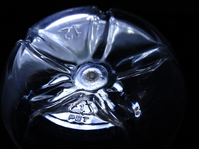 pet-hat-den-recyclingcode-1-cc0-pixabay-422737-180518_download PET-Flaschen haben den Recyclingcode "01"