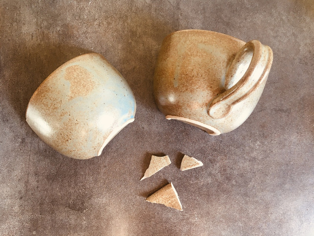 kintsugi-geht-wertschaetzend-mit-makeln-um-laura-mueller-200525_download Kintsugi geht wertschätzend mit Makeln um.