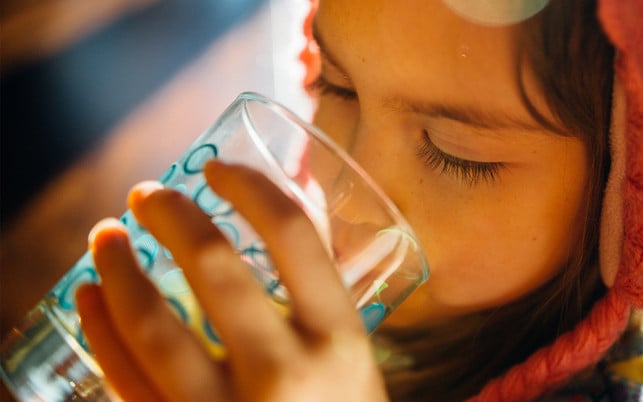Hitze ist gefährlich – viel trinken ist wichtig Hitze ist gefährlich – viel trinken ist wichtig