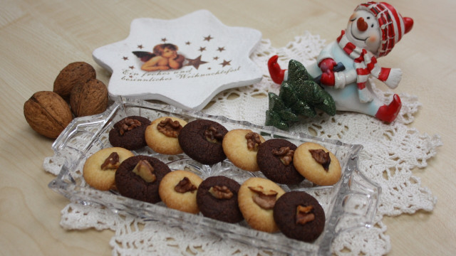 plaetzchen-backen-maria-hohenthalutopia-191111 Plätzchen backen