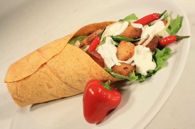wraps-kannst-du-sowohl-mit-fleisch-oder-fisch-veg-cc0-pixabay-onno_b-190321_download Wraps kannst du sowohl mit Fleisch oder Fisch, vegetarisch oder vegan belegen.