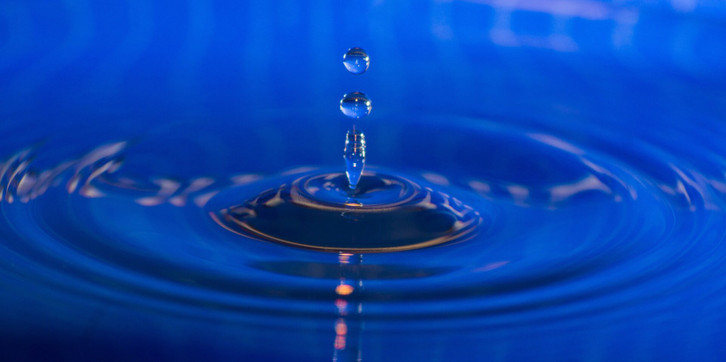 To remove a splinter, soaking it in warm water often helps.