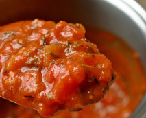 Arrabbiata-Soße: Rezept für scharfe Tomatensauce