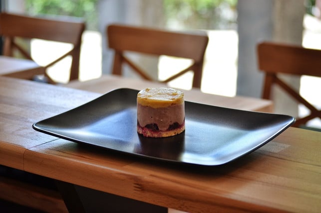 aus-cashewkernen-laesst-sich-eine-creme-machen-die-cc0-pixabay-greekfood-tamystika-180326_download Aus Cashewkernen lässt sich eine Creme machen, die sich für vegane Desserts eignet.