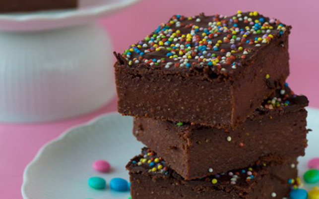 geschenke-selbermachen-kidneybohnen-brownies-z-cakeinvasion-de-161117-960x600 Geschenke selber machen: Vegane Brownies