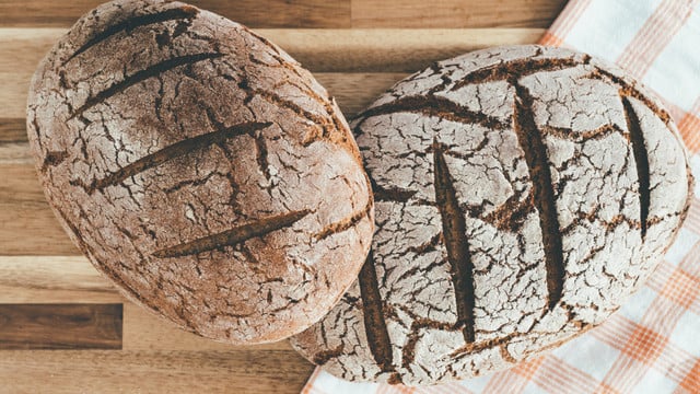 brot-sauerteig-hefeteig-colourbox-251021 Sauerteig oder Hefeteig. Welches Brot ist gesünder?