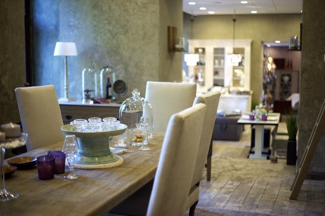 ein-fettfleck-auf-der-tapete-ist-besonders-unschoen-cc0-pixabay-engin_akyurt-231210_download Ein Fettfleck auf der Tapete ist besonders unschön.