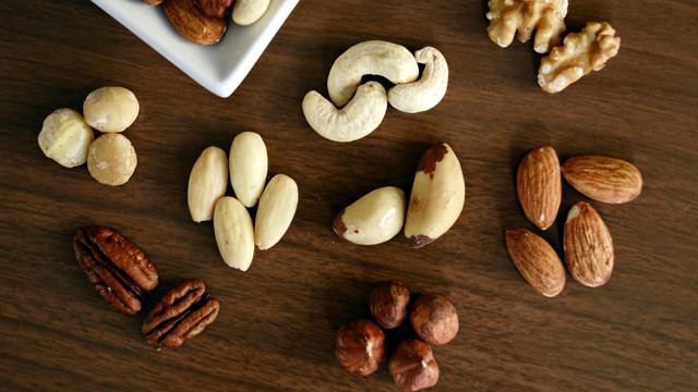 Jeden Tag Nüsse essen: Das sind die Folgen für Körper und Psyche Jeden Tag Nüsse essen