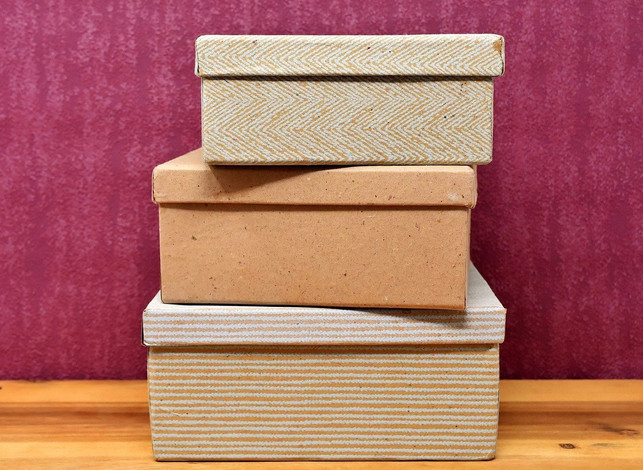 um-die-ordnung-nach-dem-kleiderschrank-aufraeumen-z-cc0-pixabay-alexas_fotos-201223_download Um die Ordnung nach dem Aufräumen des Kleiderschranks zu erhalten, verwendest du am besten Schachteln oder Aubewahrungsboxen – am nachhaltigsten sind alte Schuhkartons.