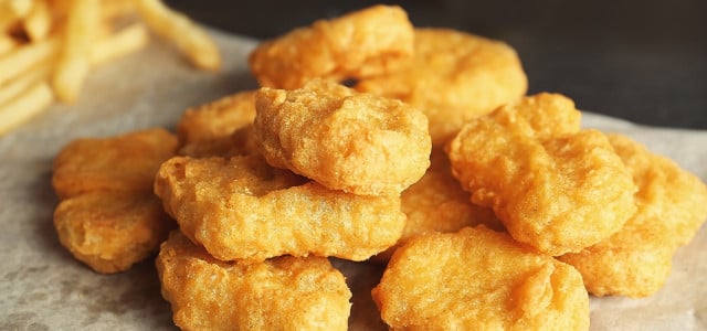 Chicken Nuggets: Ausbeutung für Edeka- und Netto-Produkte