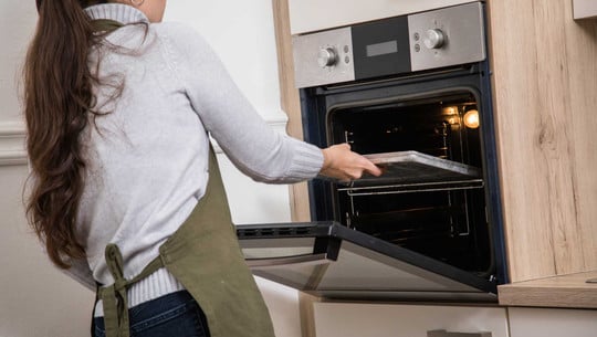 Backofen: Diese Einstellung kann 20 Prozent Energie sparen Backofen Umluft Energie sparen