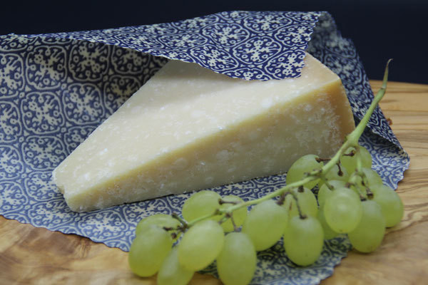 wachstuecher-von-bee-food-wraps-werden-mit-regional-bee-food-wraps-190418_download Wachstücher von Bee Food Wraps werden mit regionalem Bienenwachs hergestellt.