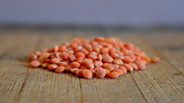 Red lentils are healthy because they contain a lot of protein.