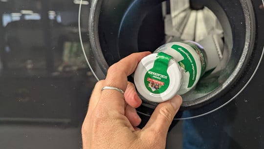 pfandautomat2-bw Mehrwegflaschen-Rückgabe: Mit oder ohne Deckel?