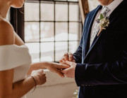 Die Hochzeit soll ein unvergesslicher Tag werden. Diese 8 Hochzeitsfehler könnt ihr leicht vermeiden.