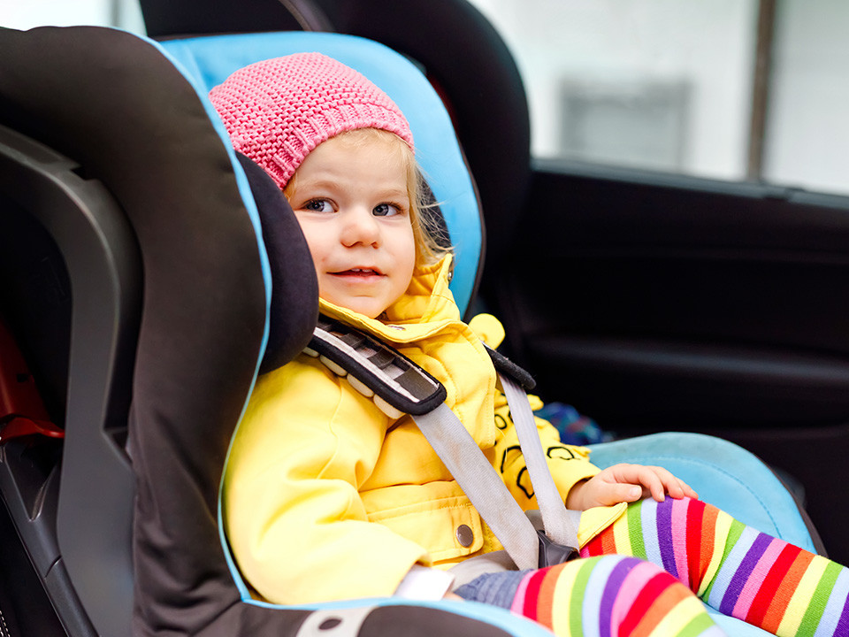 Autokindersitze im Test: So findest du einen sicheren Sitz