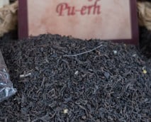 Pu-Erh-Tee: Herkunft, Zubereitung und Wissenswertes über den fermentierten Tee