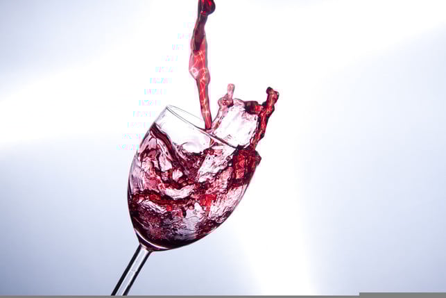 rotweinflecke-kannst-du-mit-salz-vom-teppich-entfe-cc0-pixabay-minka2507-250218_download Rotweinflecke kannst du mit Salz vom Teppich entfernen.