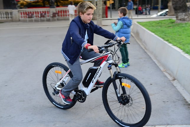 ebike-abo-hat-auch-e-bikes-fuer-kinder-cc0-pixabay-bicicleta-200926_download Ebike-abo hat auch E-bikes für Kinder.