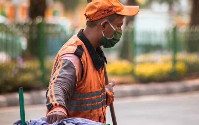 Ökonomen zum Grundeinkommen: Ausbeutung der Tüchtigen oder Ende der "Lohnsklaverei"? Grundeinkommen