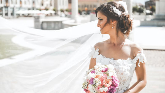 Alternative Hochzeitskleider: 7 Labels für nachhaltige Brautmode Alternative Hochzeitskleider für einen unvergesslichen Tag.