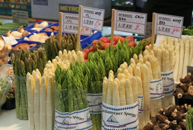 Oboberry-or-gruen-white-saving-end-mimmer-u-c0-pixabay-coocoparisienne-130226_download Whether green or white: asparagus is always tasty and healthy.