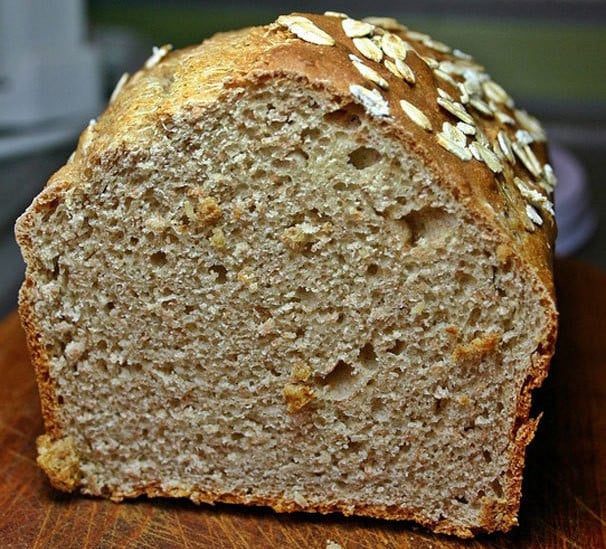 und-fertig-ist-das-selbstgebackene-dinkelbrot-cc0-pixabay-catkin-170804_download Kaufe die Zutaten für dein Dinkelbrot in Bio- und Fairtrade-Qualität.