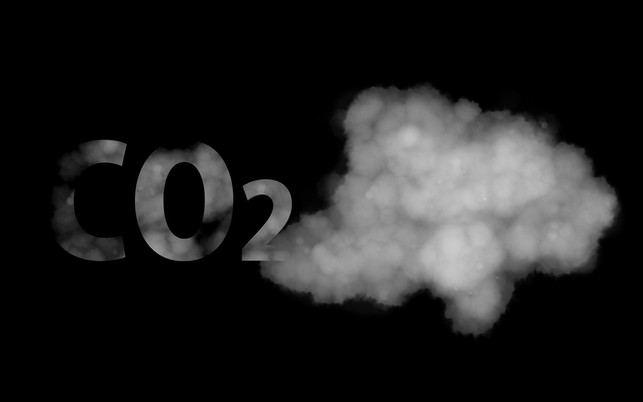 CO2-pb-Gerd-Altmann-20211021-1280x800 Nicht nur CO2 trägt zur Erderwärmung bei, sondern auch andere Emissionen, die durch den Flugverkehr ausgestoßen werden, wie Stickoxid.
