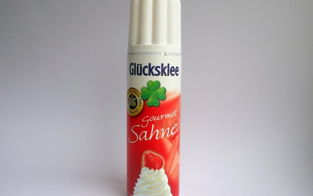 Verpackung zum Unglücklichsein – Spühsahne