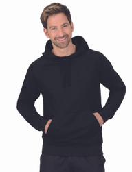 schwarze-kleidung-essbares-tshirt_z_trigema_161124_1000x1308 Der schwarze Kapuzenpulli von Trigema ist frei von schädlichem Schwarz.