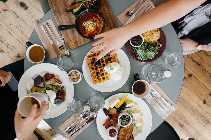 if-the-dropped-food-isn't-off-cc0-pixabay-free-photos-200327_download Many people know the 3-second rule for dropped food.