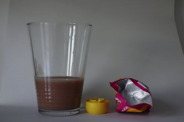 if Viel Verpackung, wenig Inhalt: Der Inhalt einer Obstbrei-Tüte