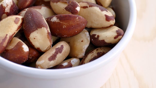 Erhöhte Radioaktivität in Paranüssen: Seeberger, dm & Co. fallen bei Öko-Test durch Öko-Test Paranüsse