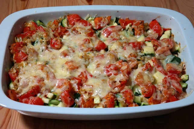 im-sommer-schmeckt-ein-mediterraner-gemueseauflauf-cc0-pixabay-hans-190508_download Im Sommer schmeckt ein mediterraner Gemüseauflauf besonders gut.