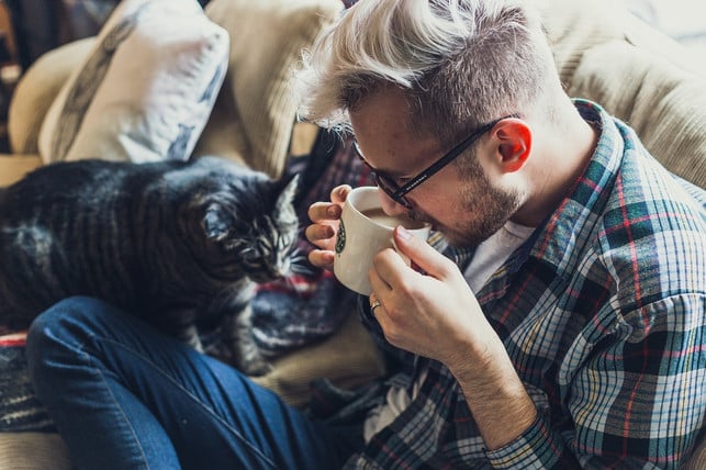 Various drinking-dried-lip prevention-CC0-Pixabay-Pexels-221223_Download-1 Enough drinking can prevent dry lips.