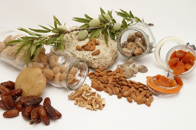 dried-fruits-and-nuts-are-rich-in-potassium-cc0pixabaygaravitotfe-180925_download Foods rich in potassium include dried fruits and nuts.