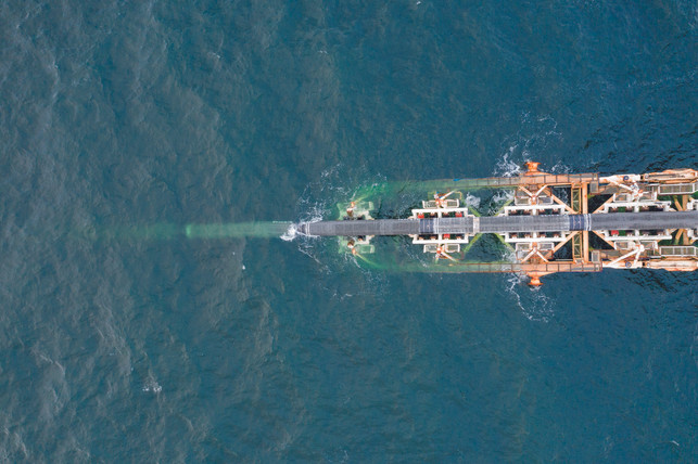 Nord Strem 2 pipe laying vessel Audacia Dieses Foto zeigt, wie Nord Stream 2 in deutschen Gewässern verlegt wurde.